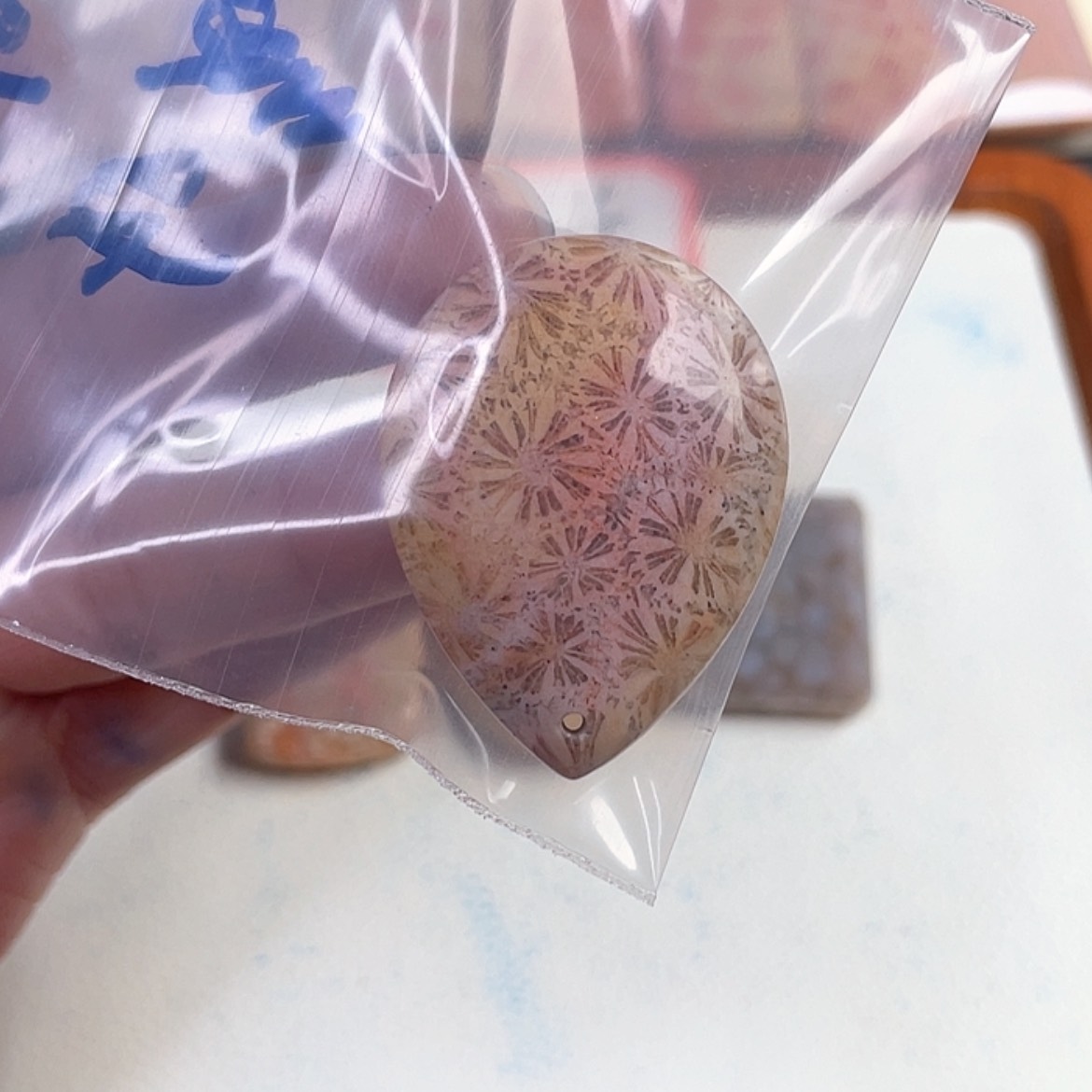 【闪购商品】硅化玉吊坠(赠链)未镶嵌如*姐