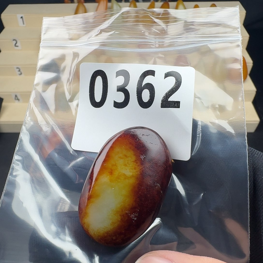 和田玉吊坠(赠链)未镶嵌广**哼