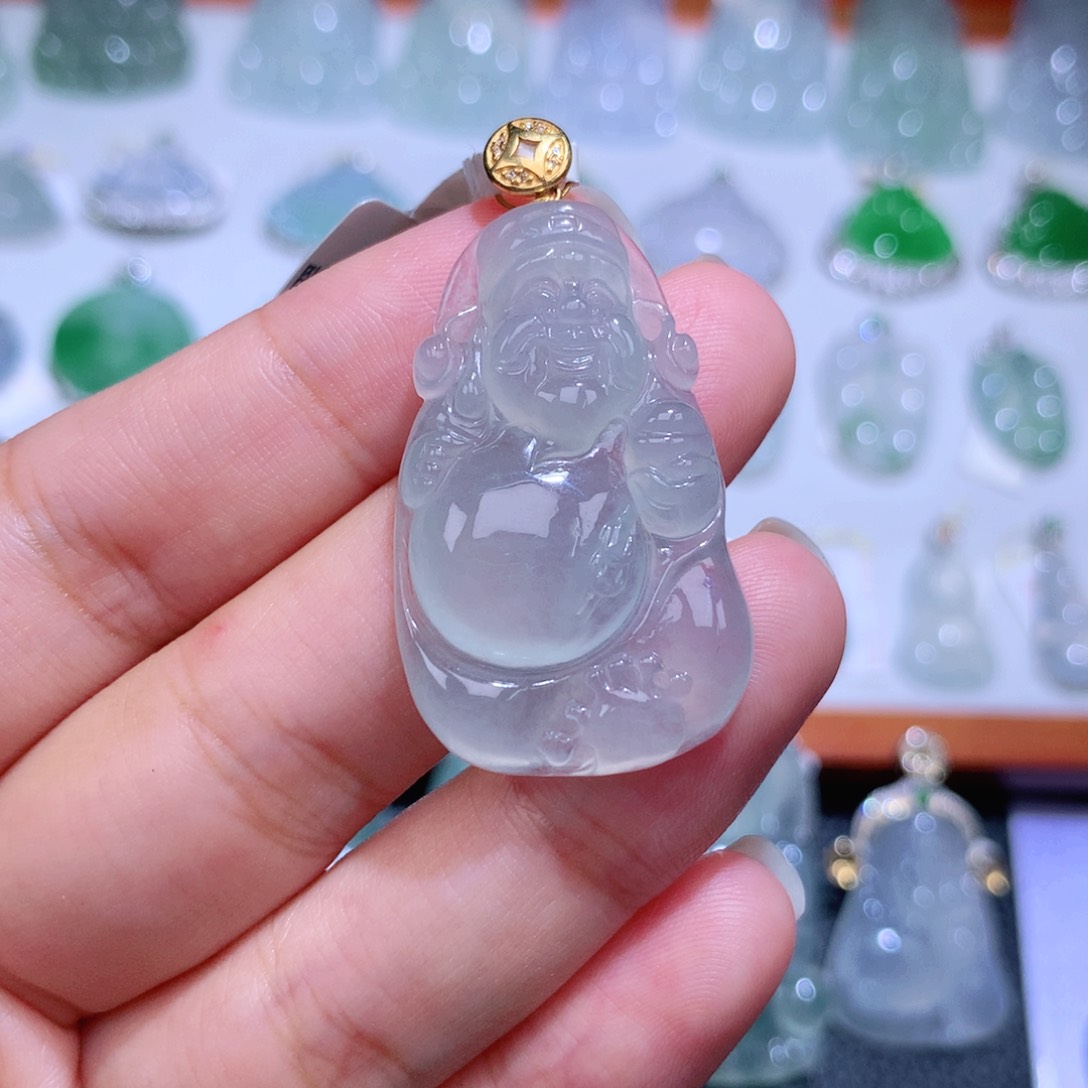 颈饰18K金镶嵌翡翠财神爷