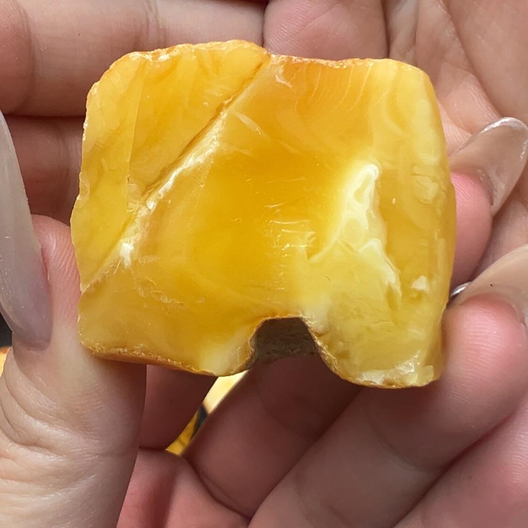 定制琥珀未镶嵌蜜蜡