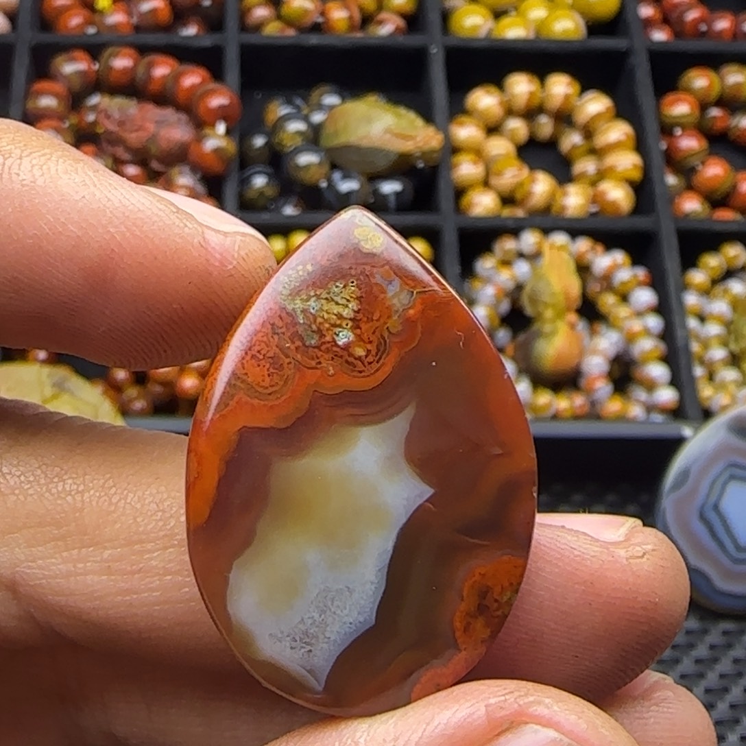 玛瑙/玉髓未镶嵌颈饰