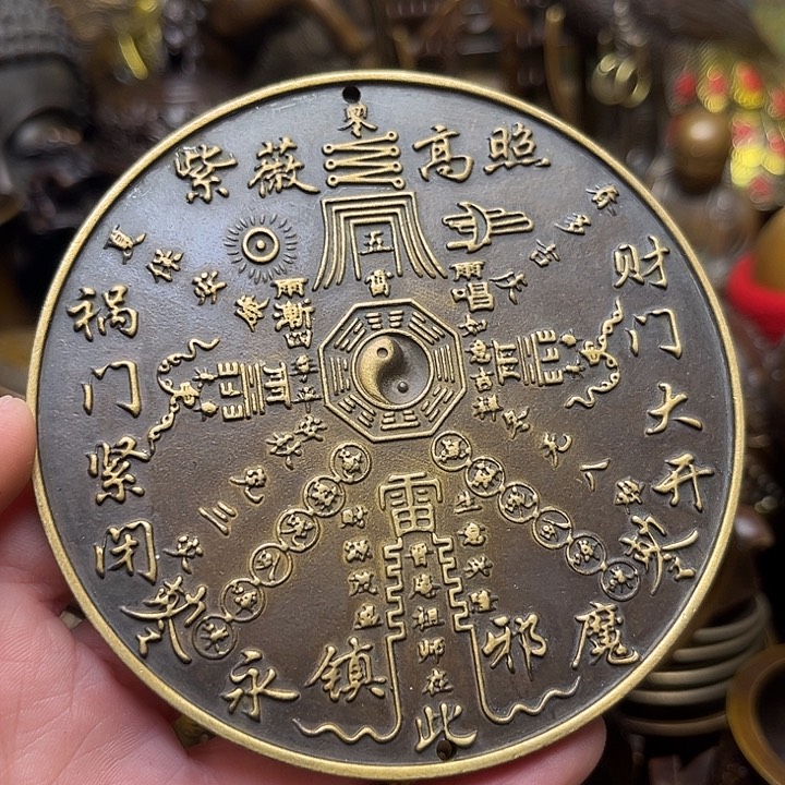 精美铜器批发档口