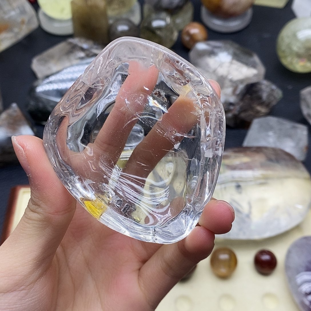 天***骏水晶未镶嵌珠宝半成品56水晶石