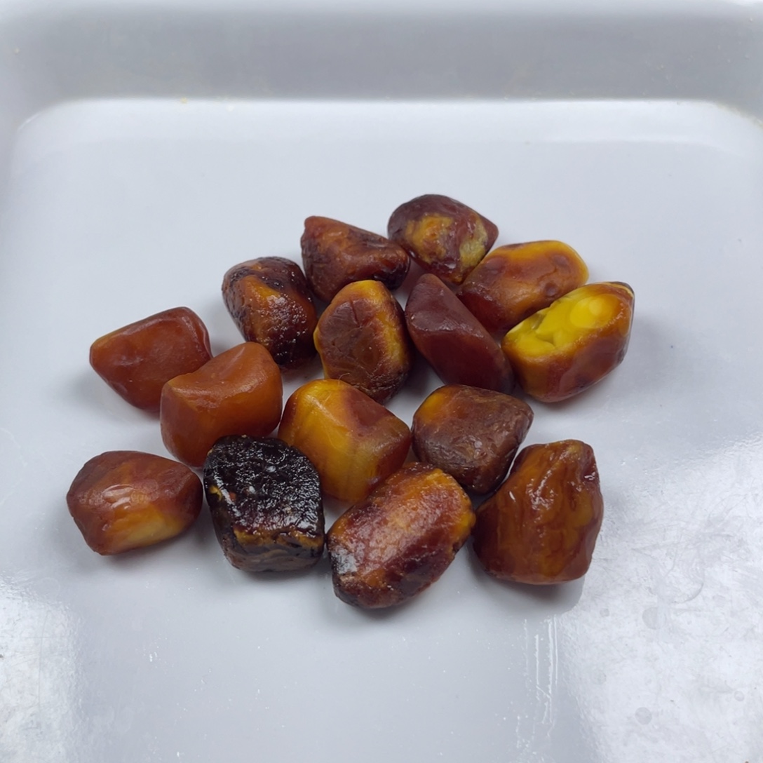 北***川定制琥珀未镶嵌定制