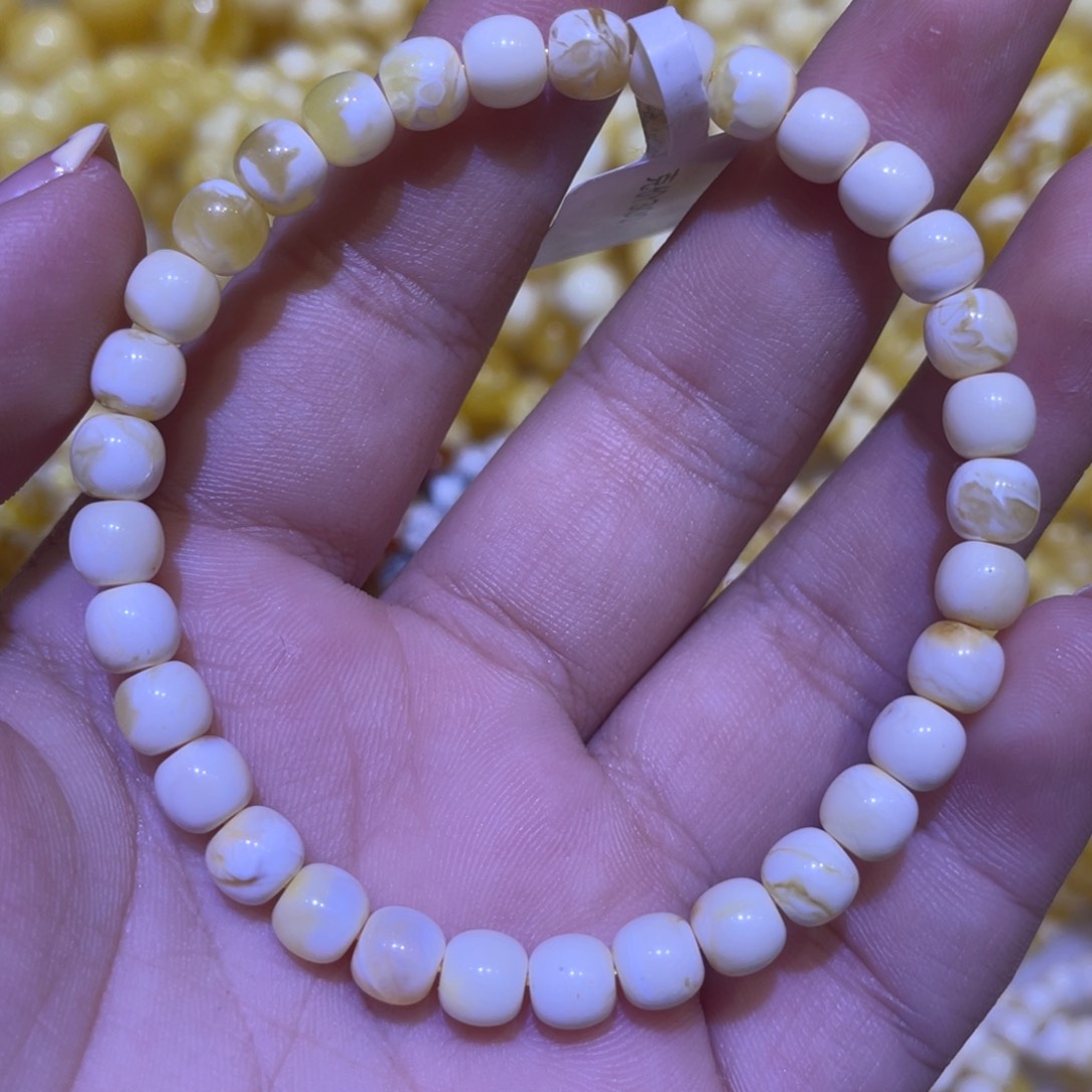 蜜蜡未镶嵌珠宝奇石6m