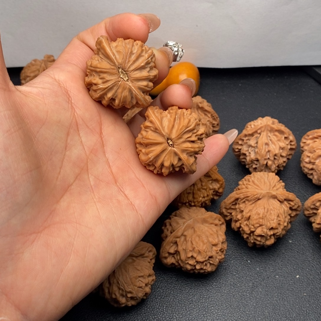 小***.把件文玩核桃37磨盘