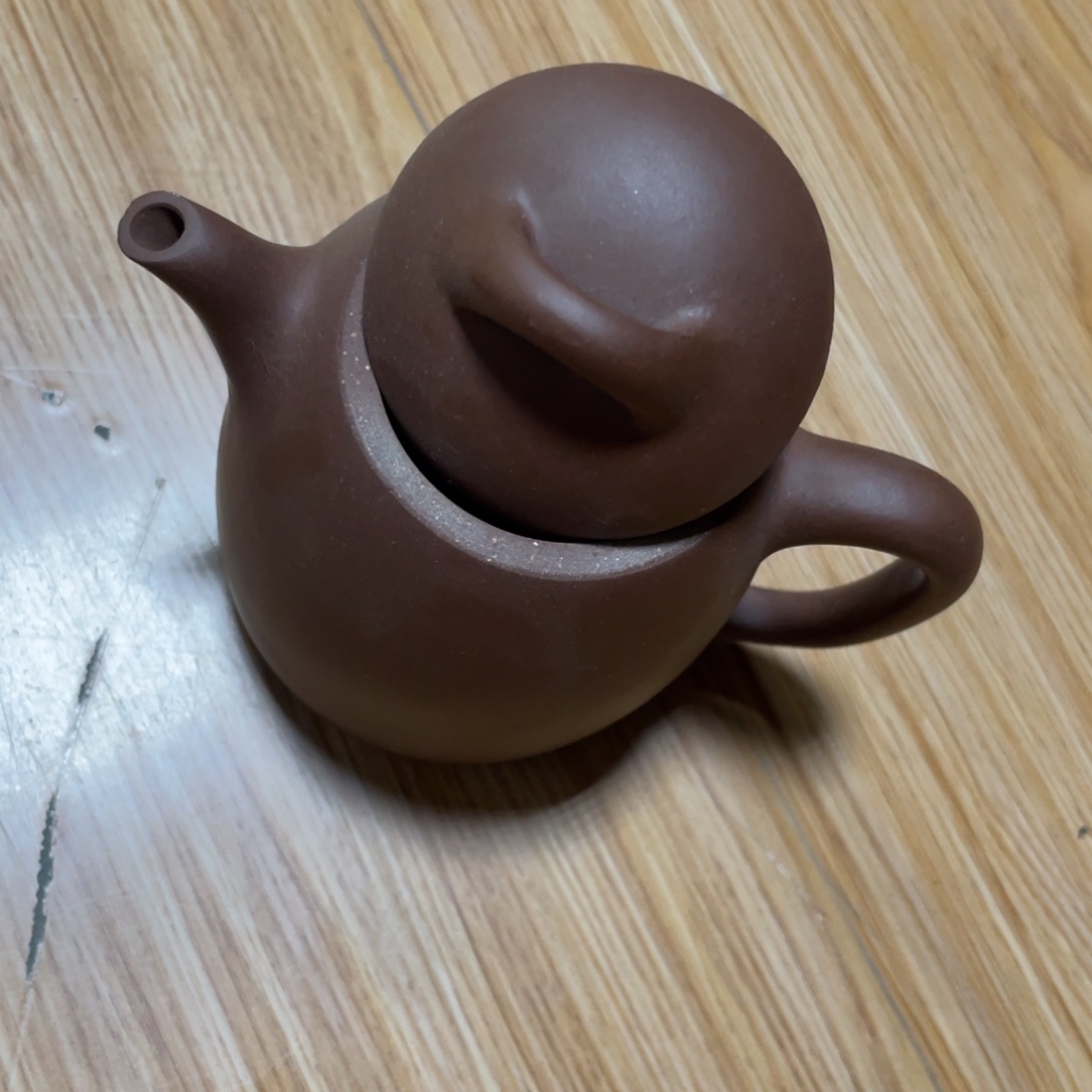 底槽青茶壶紫砂艺术作品