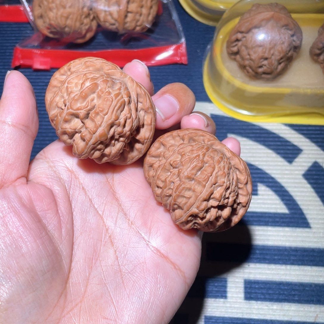 文玩核桃吊坠全品闷白46