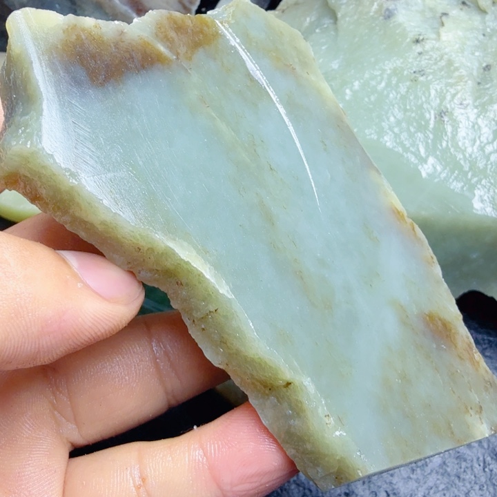 和田玉（糖玉）未镶嵌珠宝奇石