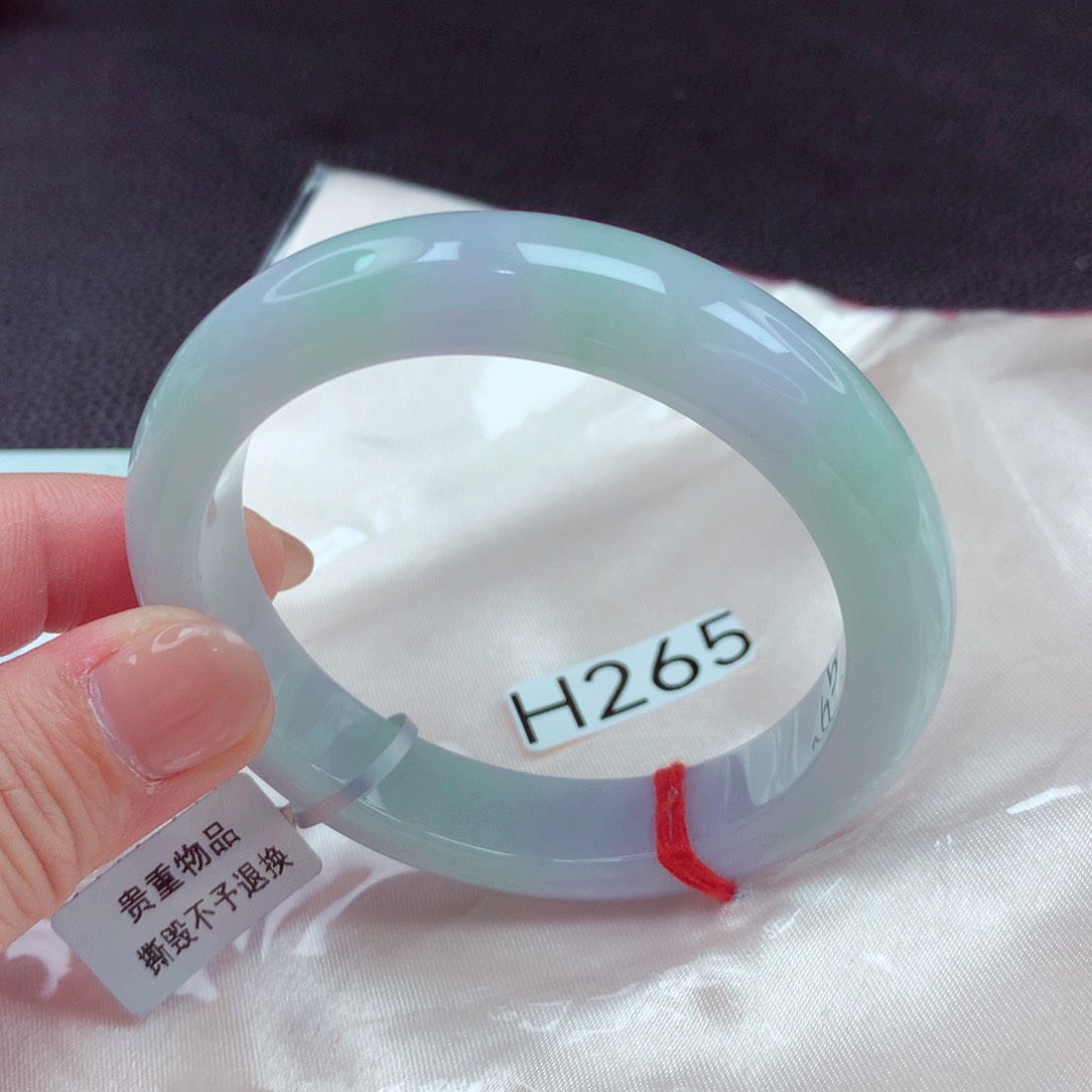 翡翠手镯未镶嵌手镯88