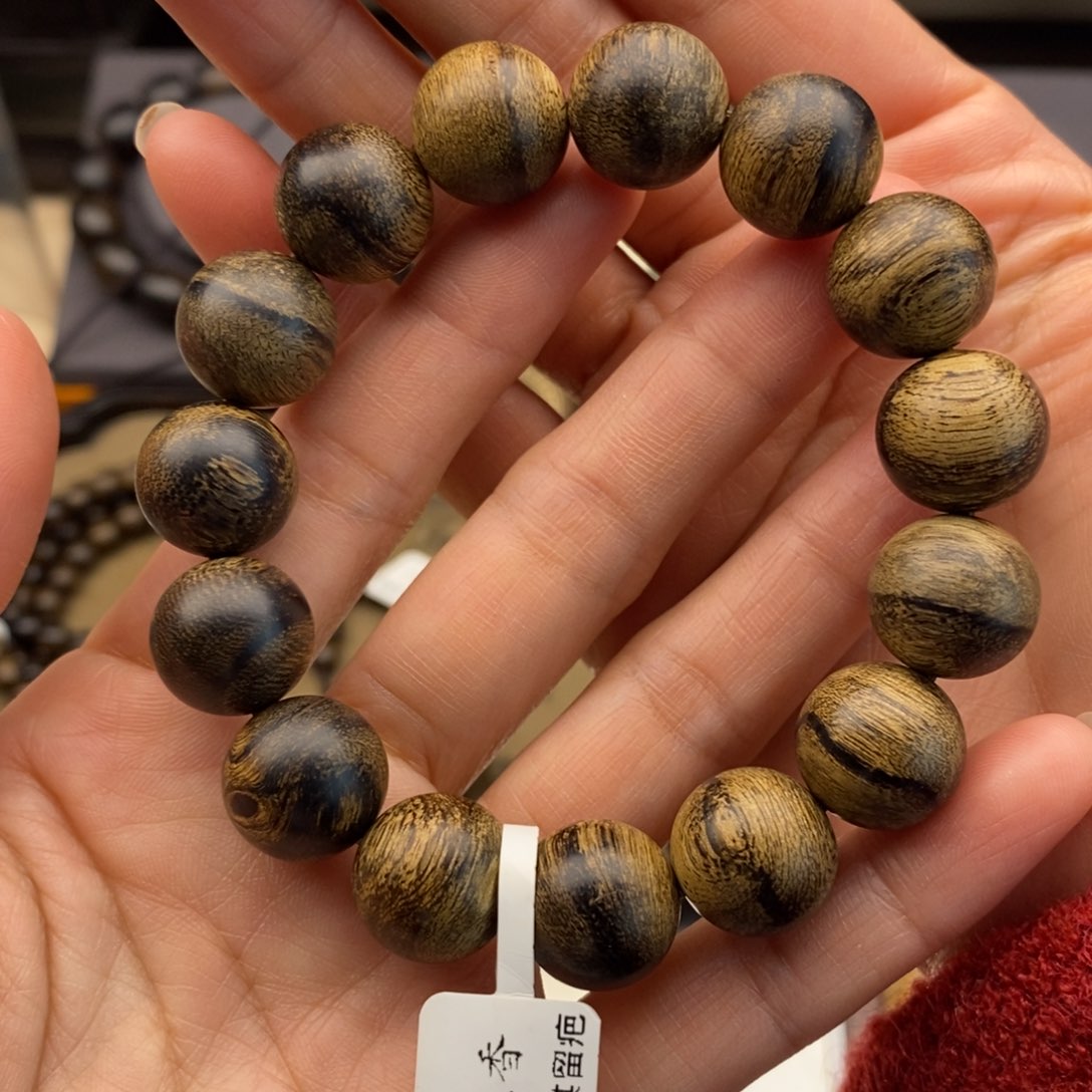 沉香手串风**者越南芽庄白棋瘤疤1.4