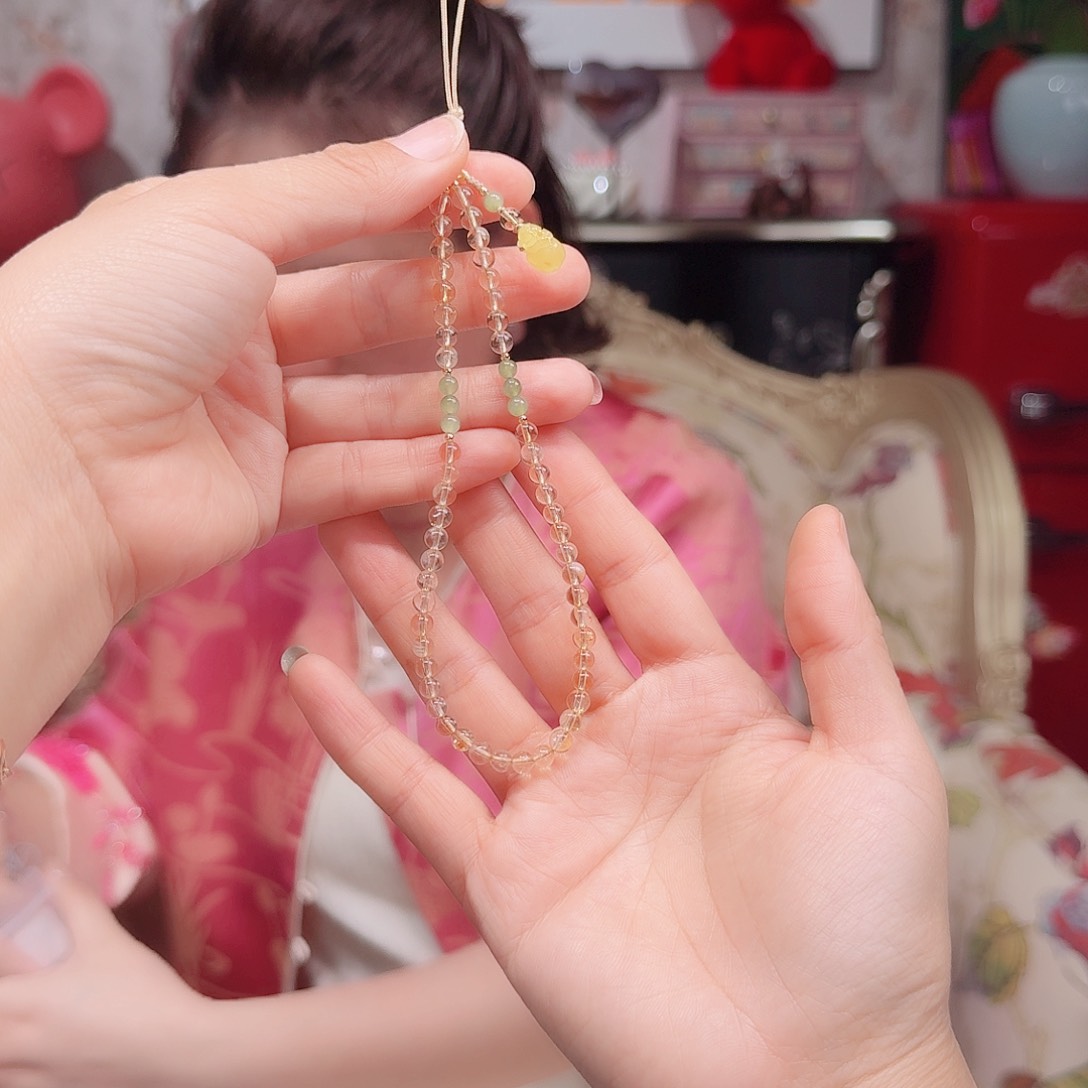 水晶手链未镶嵌?**k手机链