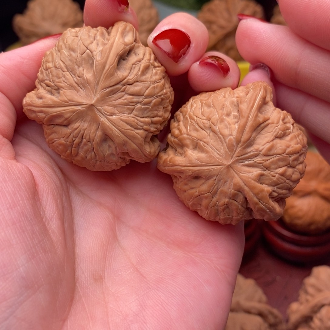 文玩核桃把件高***1铁锤奔40