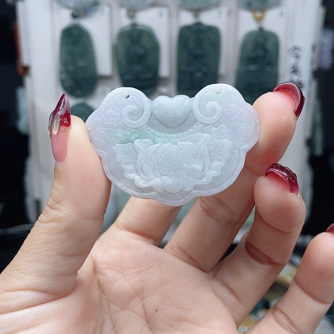 翡翠颈饰14K金镶嵌翡翠