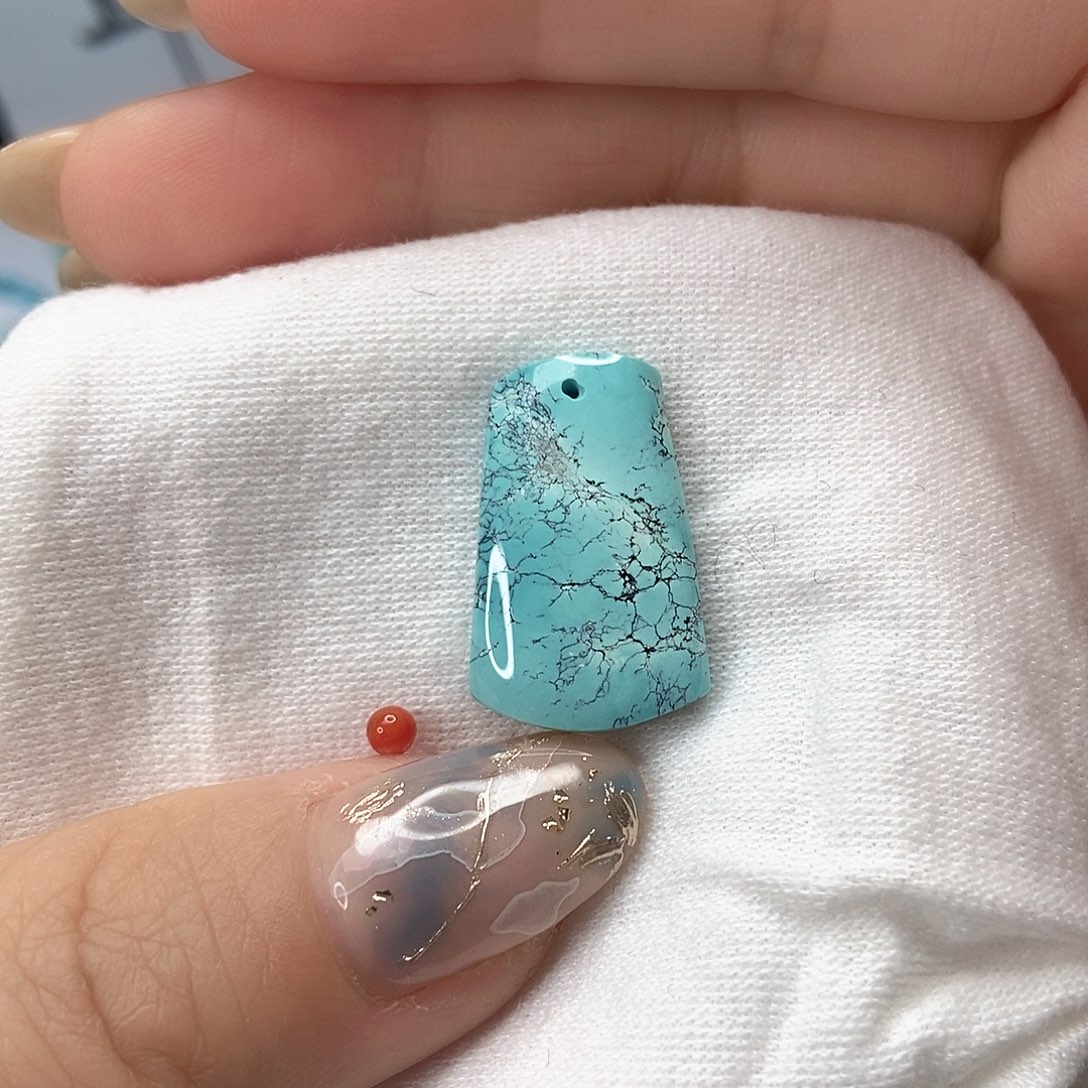 南红玛瑙未镶嵌珠宝奇石