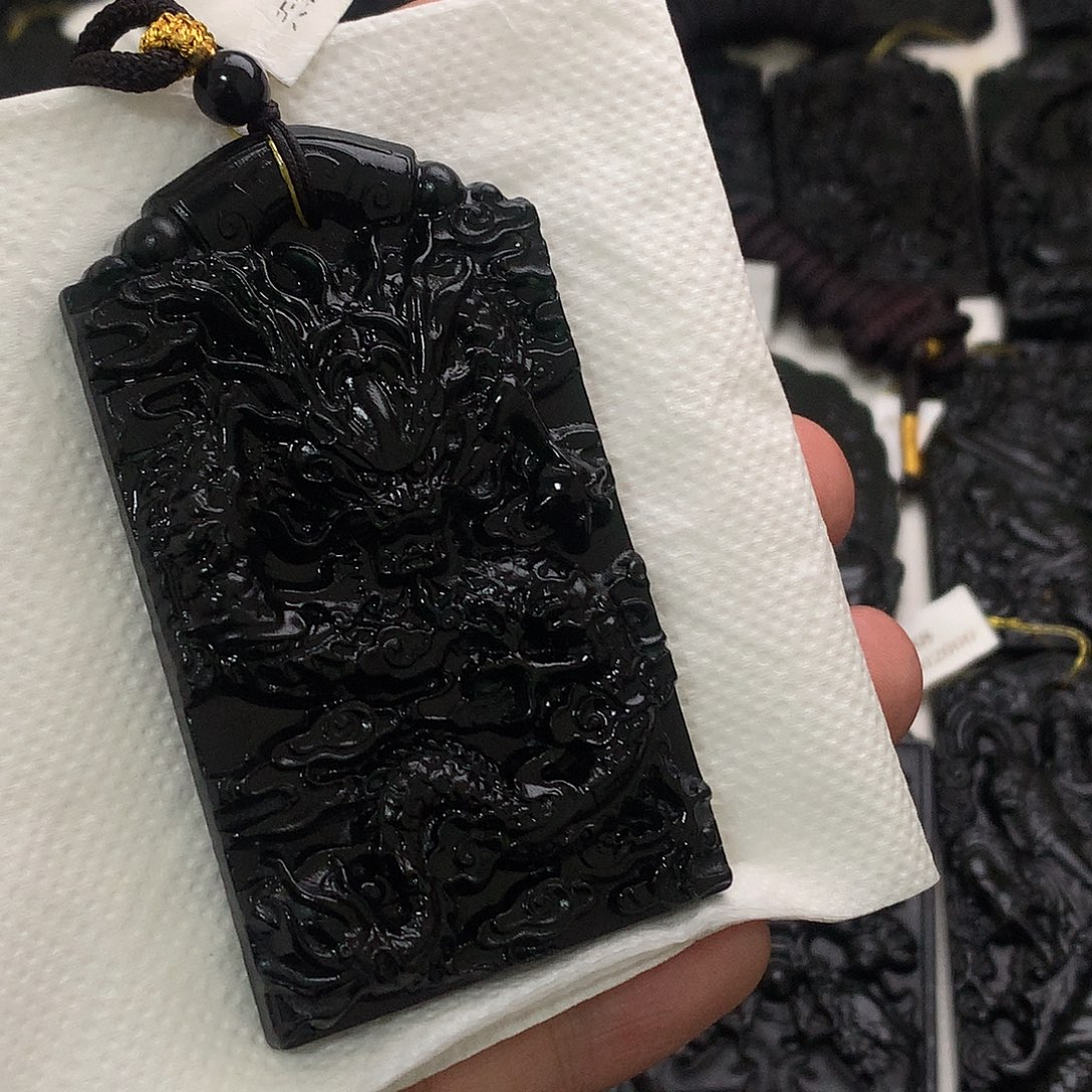 J***J天然缅甸a货钢琴黑挂件