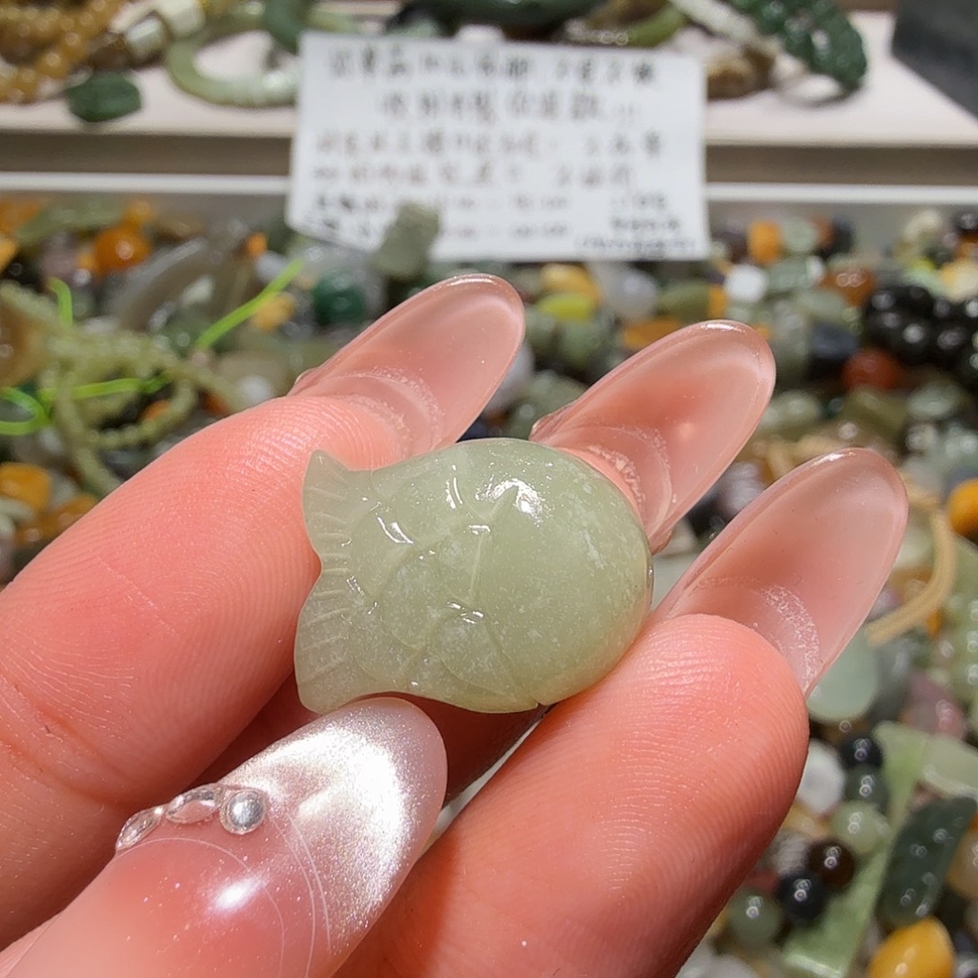 和田玉未镶嵌珠宝奇石