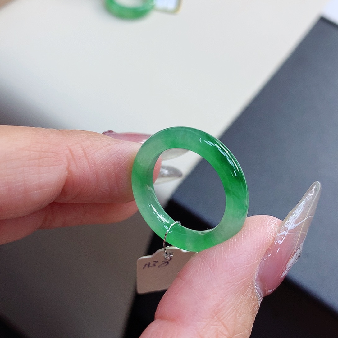 翡翠戒指未镶嵌用****714号