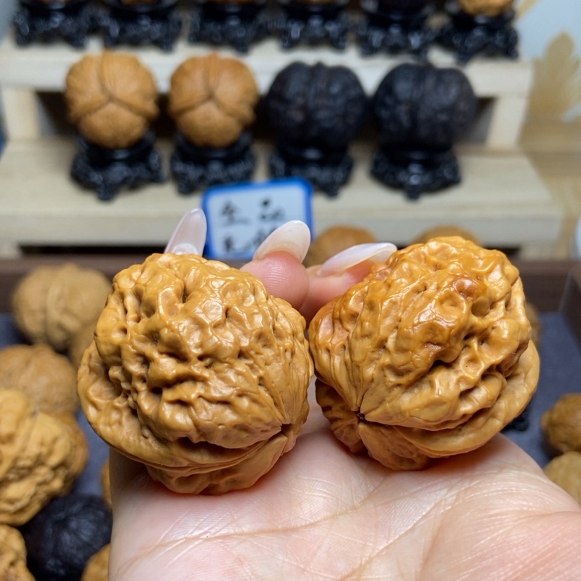 【闪购商品】桃核吊坠19q玉龙金蟾38mmm