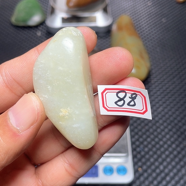 未镶嵌和田玉挂件88