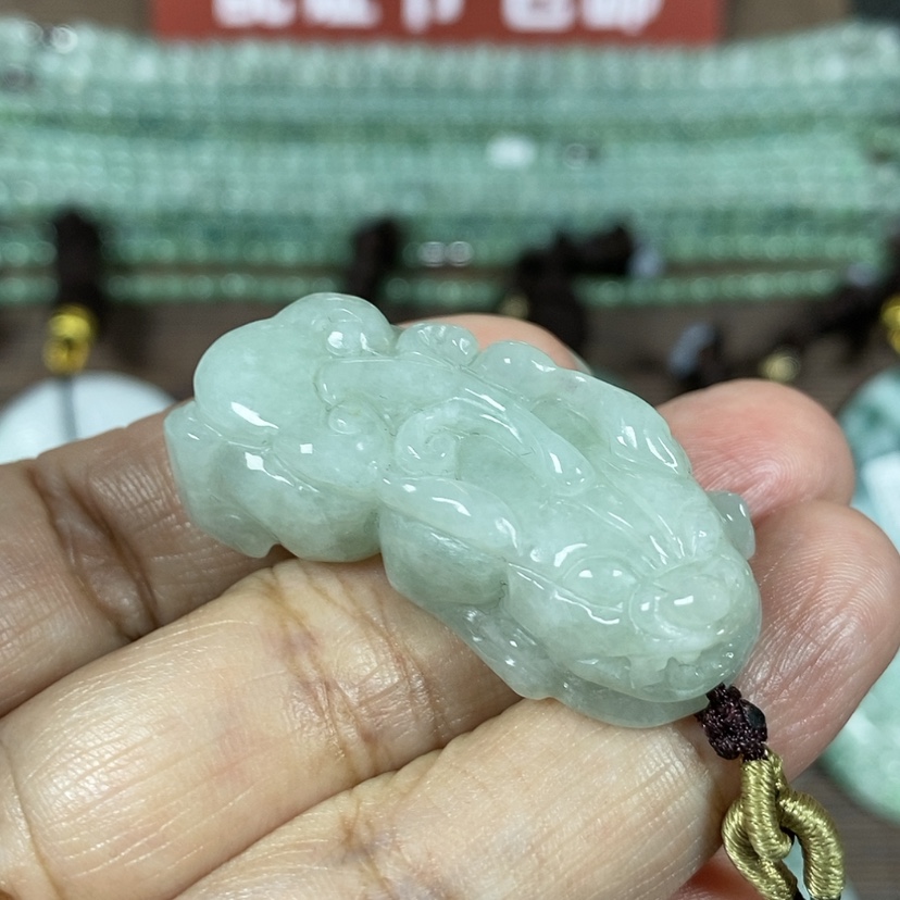 【闪购商品】翡翠颈饰未镶嵌玉吊坠翡翠玉貔貅吊坠