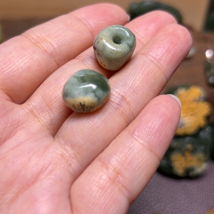 思***杨岫岩河磨玉（透闪石质玉）未镶嵌颈饰