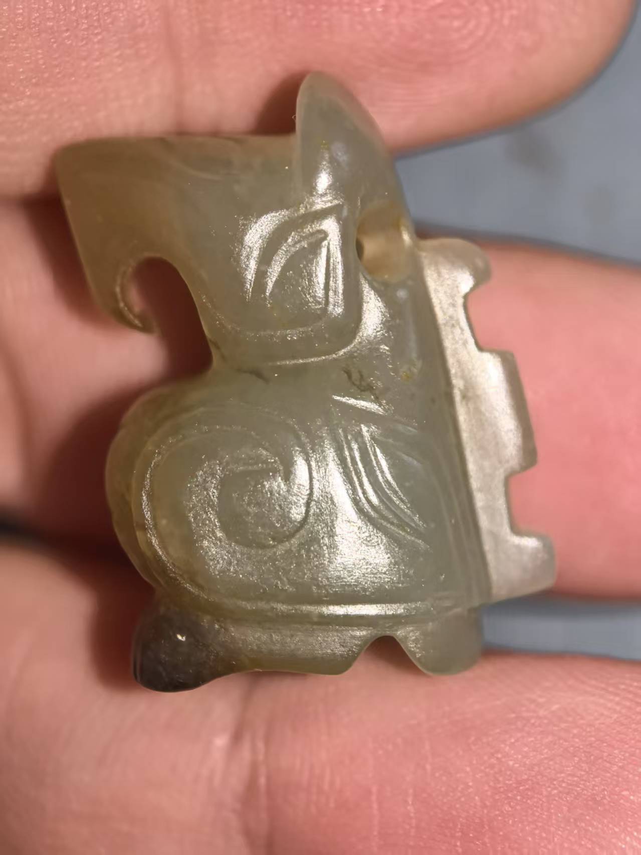 西周时期玉鸮吊坠