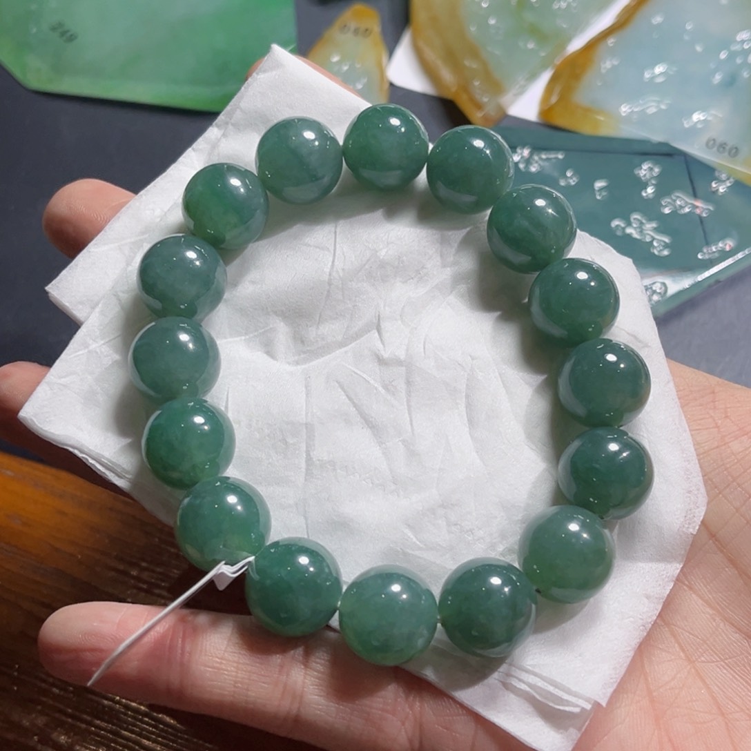 定制翡翠未镶嵌翡翠首饰