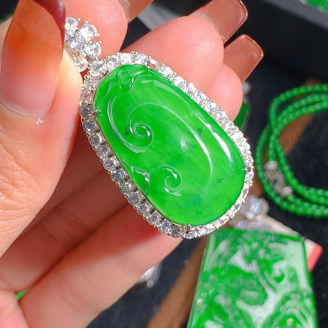 翡翠吊坠(不含链)未镶嵌