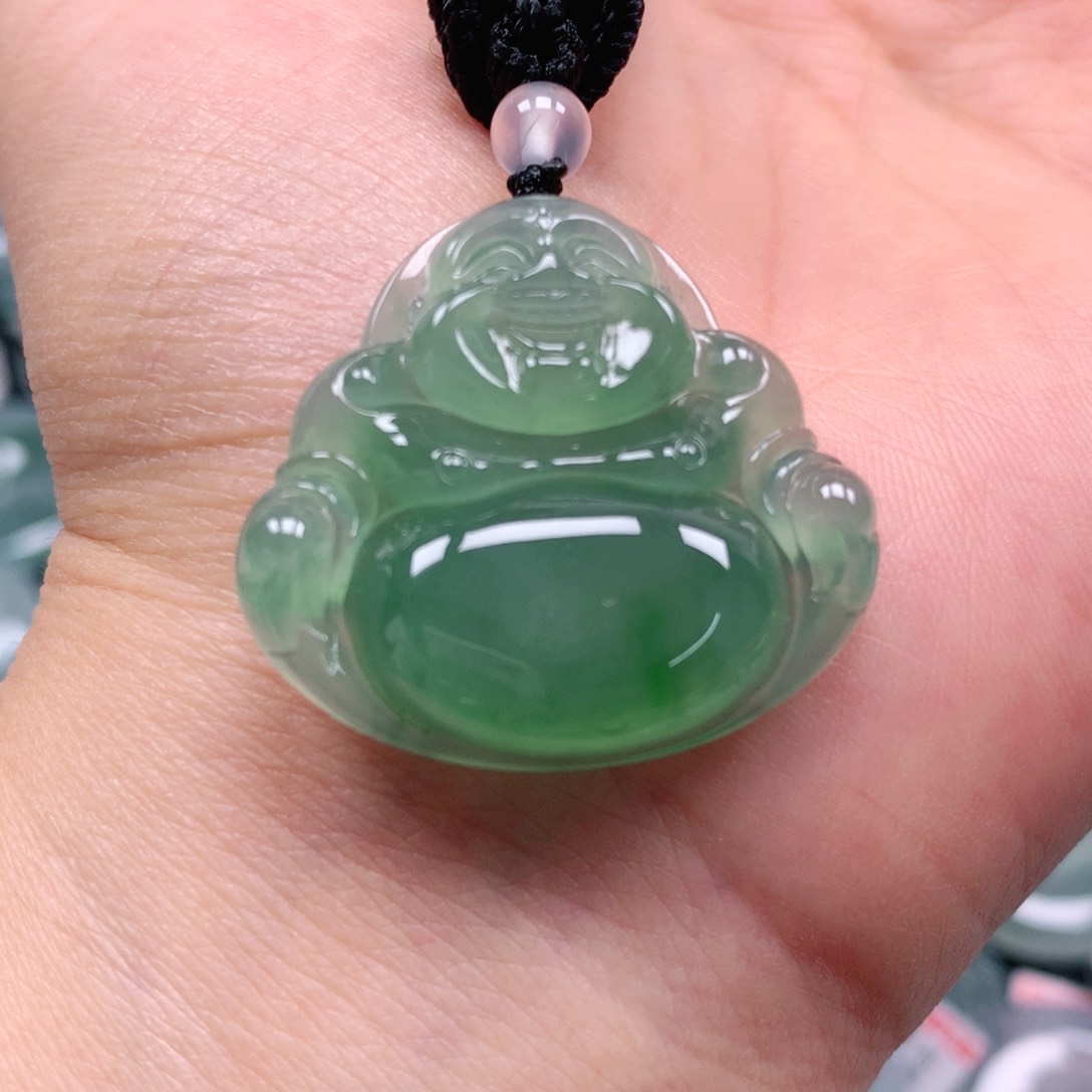 翡翠颈饰未镶嵌天然翡翠