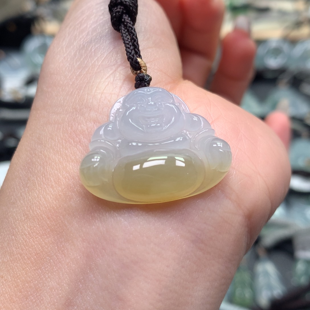 翡翠颈饰未镶嵌佛公