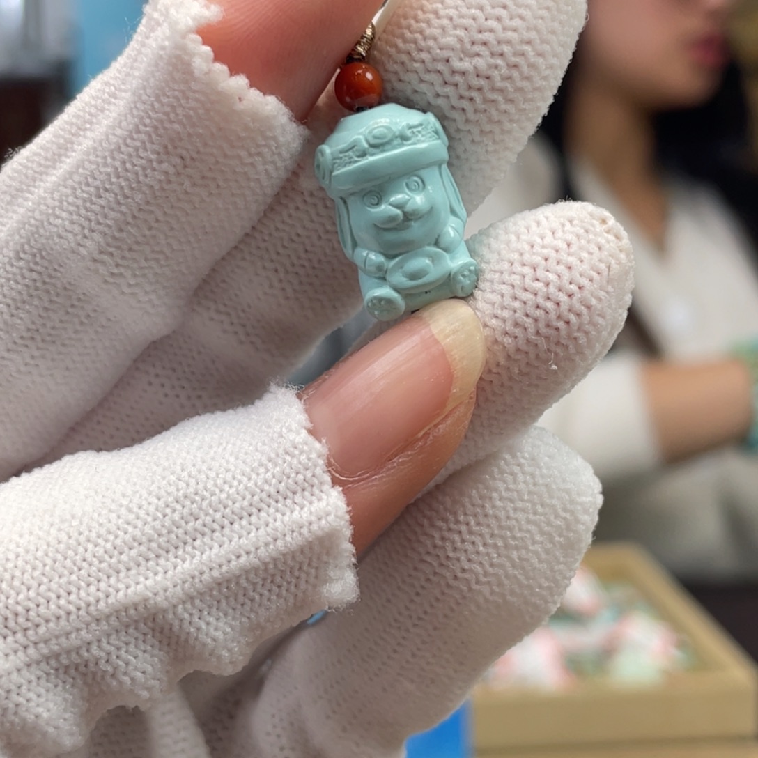 绿松石未镶嵌挂件