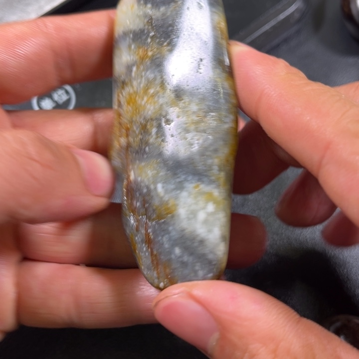 和田玉未镶嵌珠宝奇石