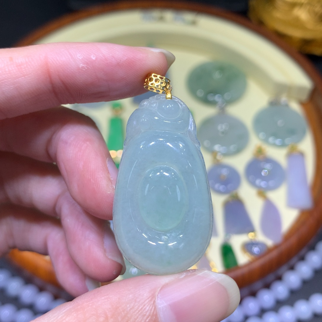 翡翠吊坠(不含链)18K金镶嵌