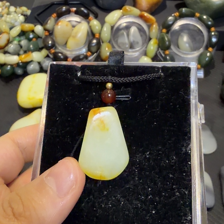 和田玉（糖玉）未镶嵌挂件9