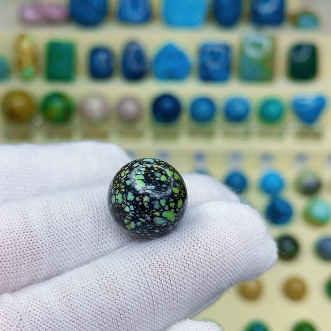 绿松石绿松石未镶嵌