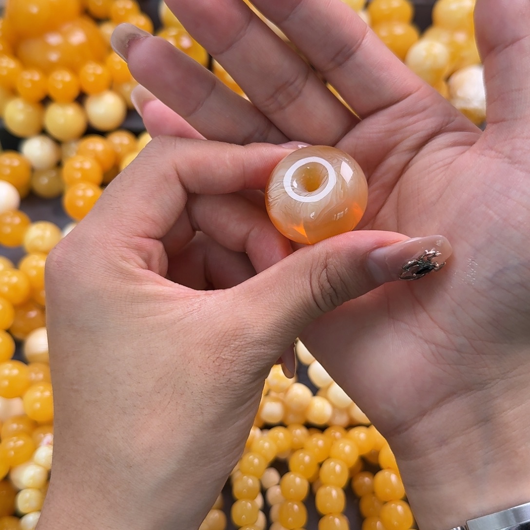 蜜蜡未镶嵌珠宝奇石12.6g