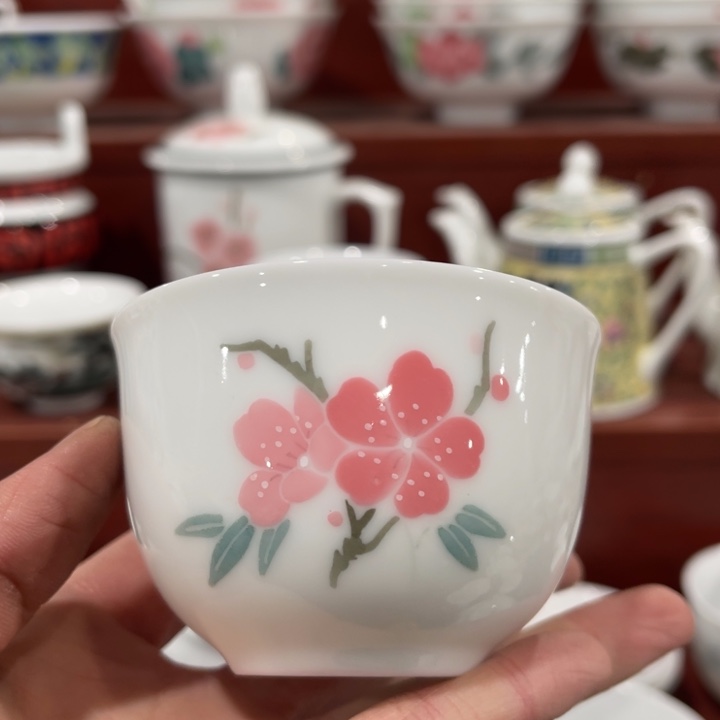 醴陵釉下手绘高温瓷球泥80毫升