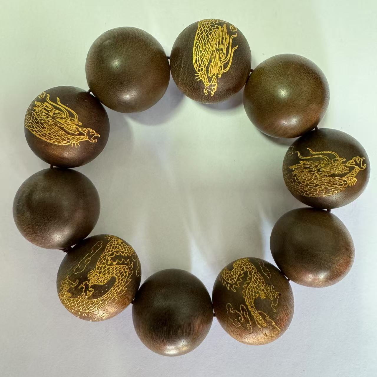 ZDS71G沉香手串镶金龙2.5CM（多样性发货）