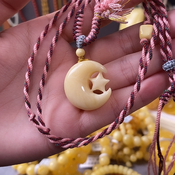 琥珀未镶嵌裸石星月吊坠