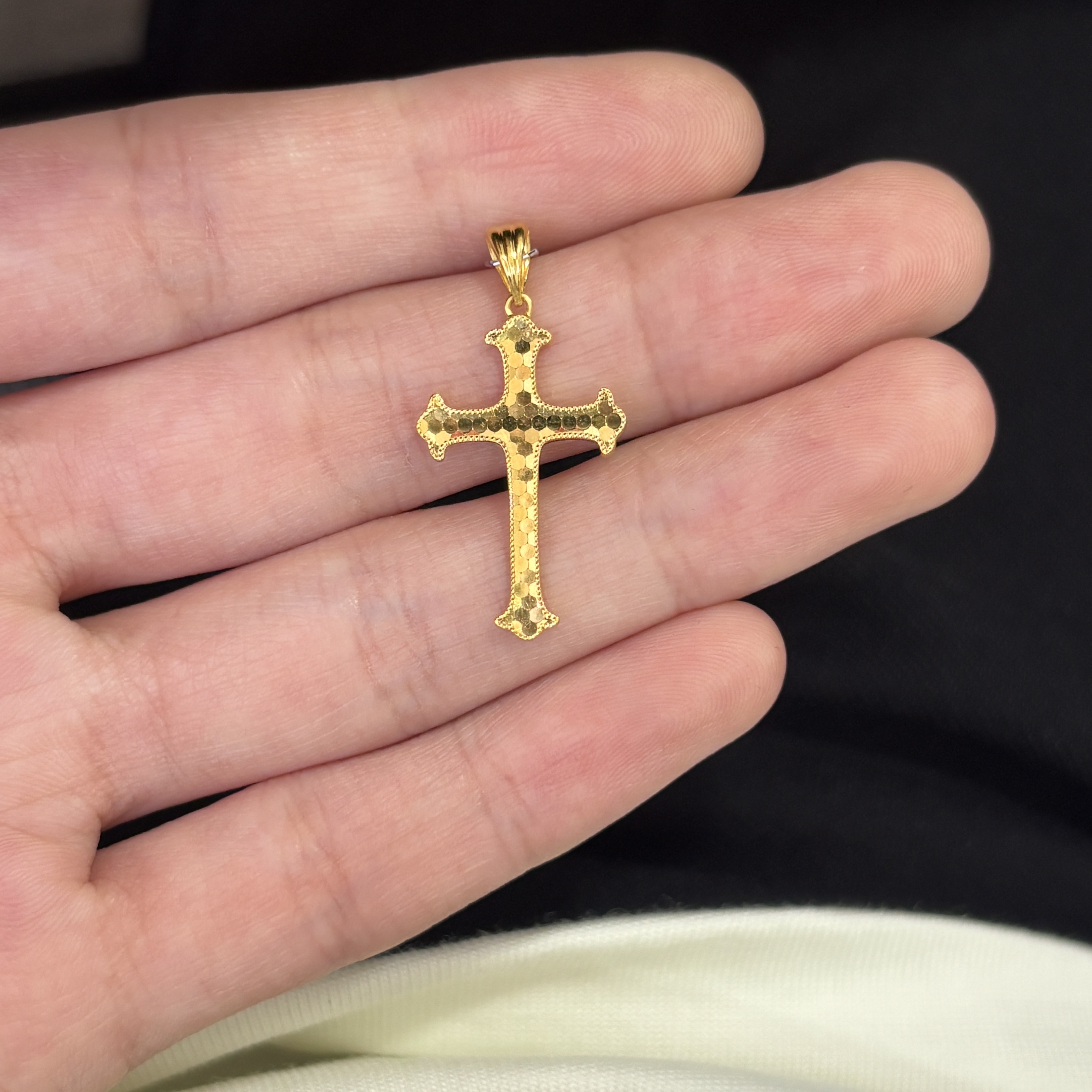 鱼鳞十字架吊坠 足金999 