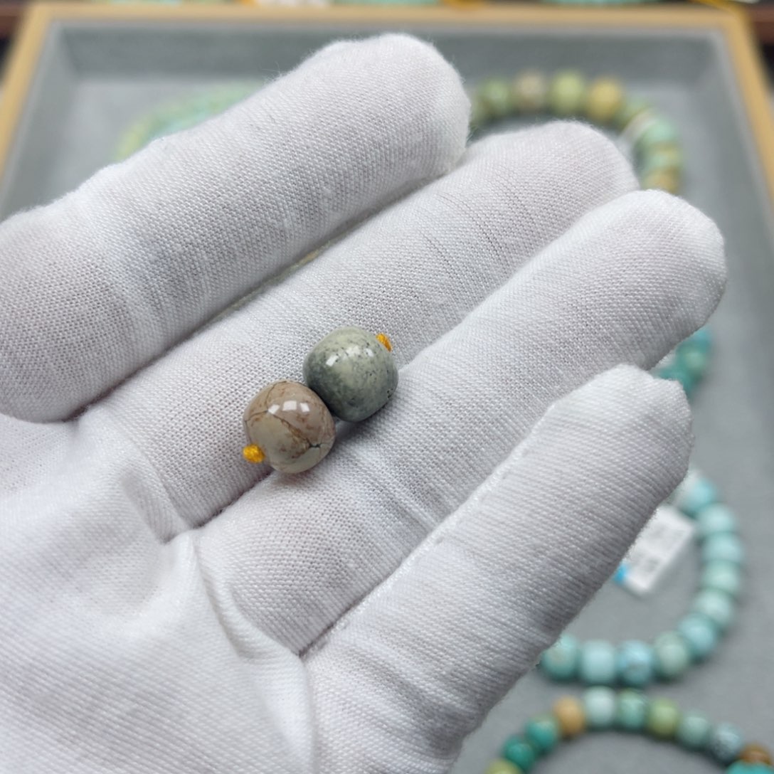 绿松石未镶嵌挂件