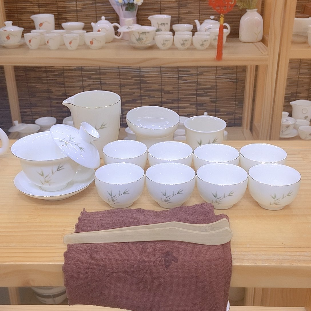羊脂玉瓷茶具套装