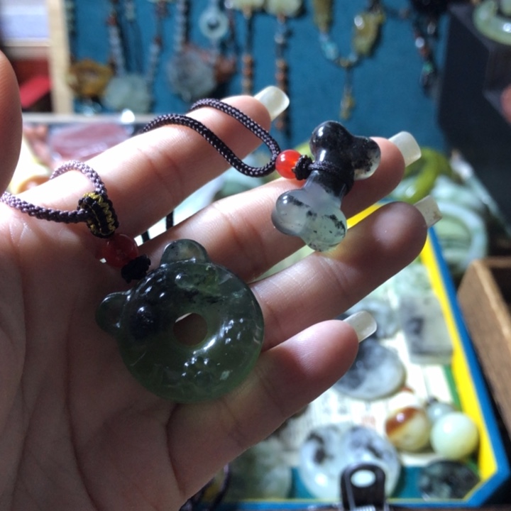 岫玉未镶嵌岫玉挂件