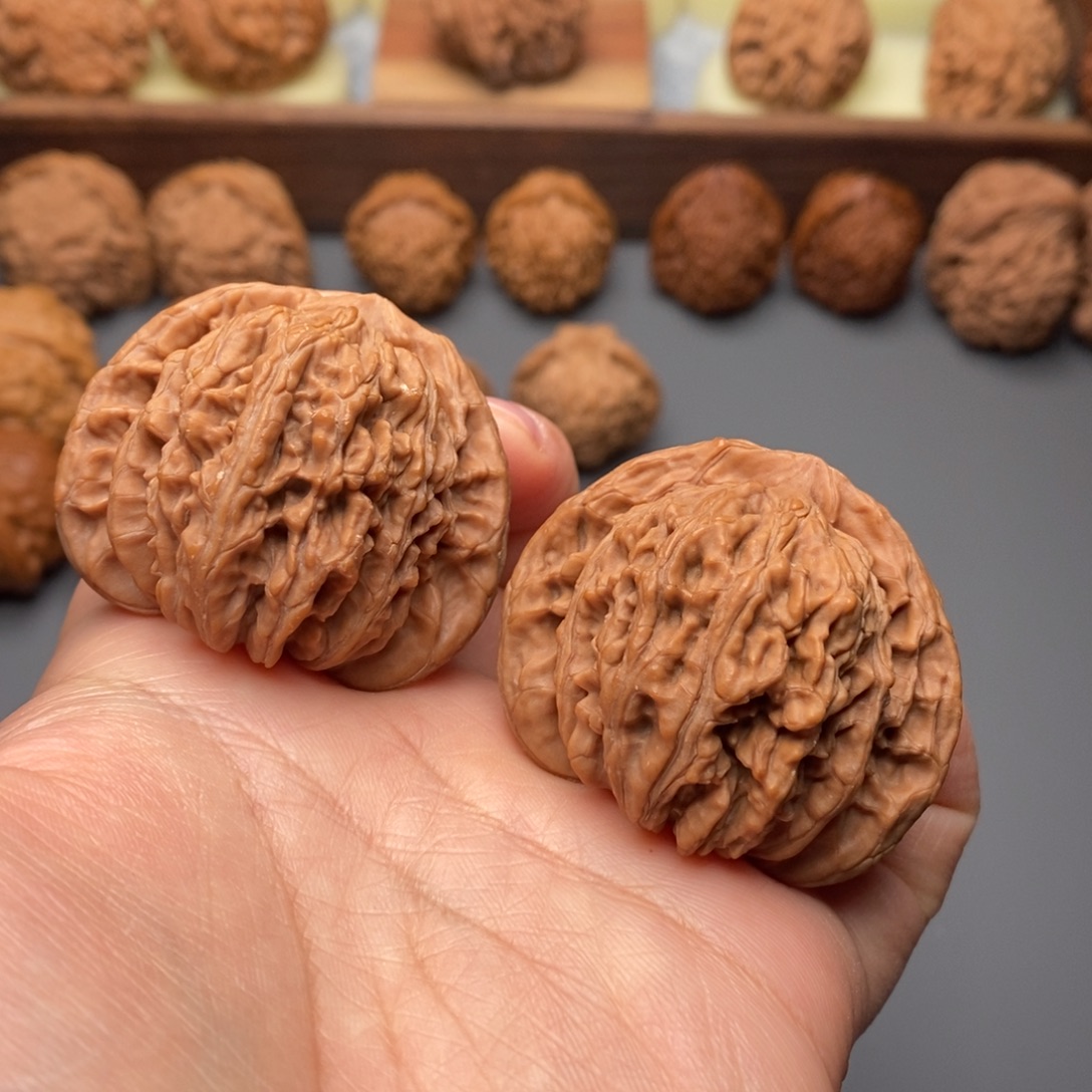 文玩核桃把件45尺四座楼