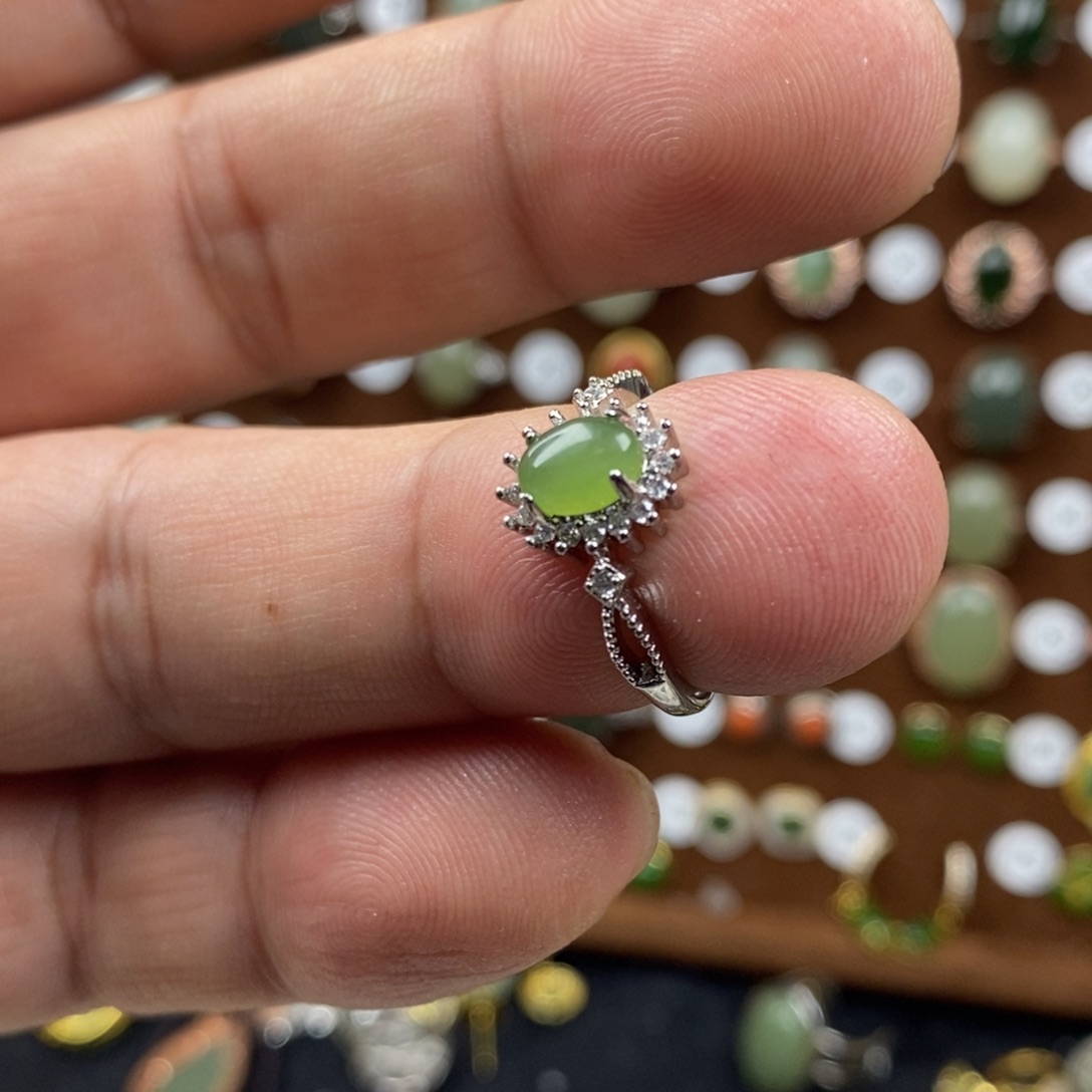 和田玉（碧玉）戒指合金