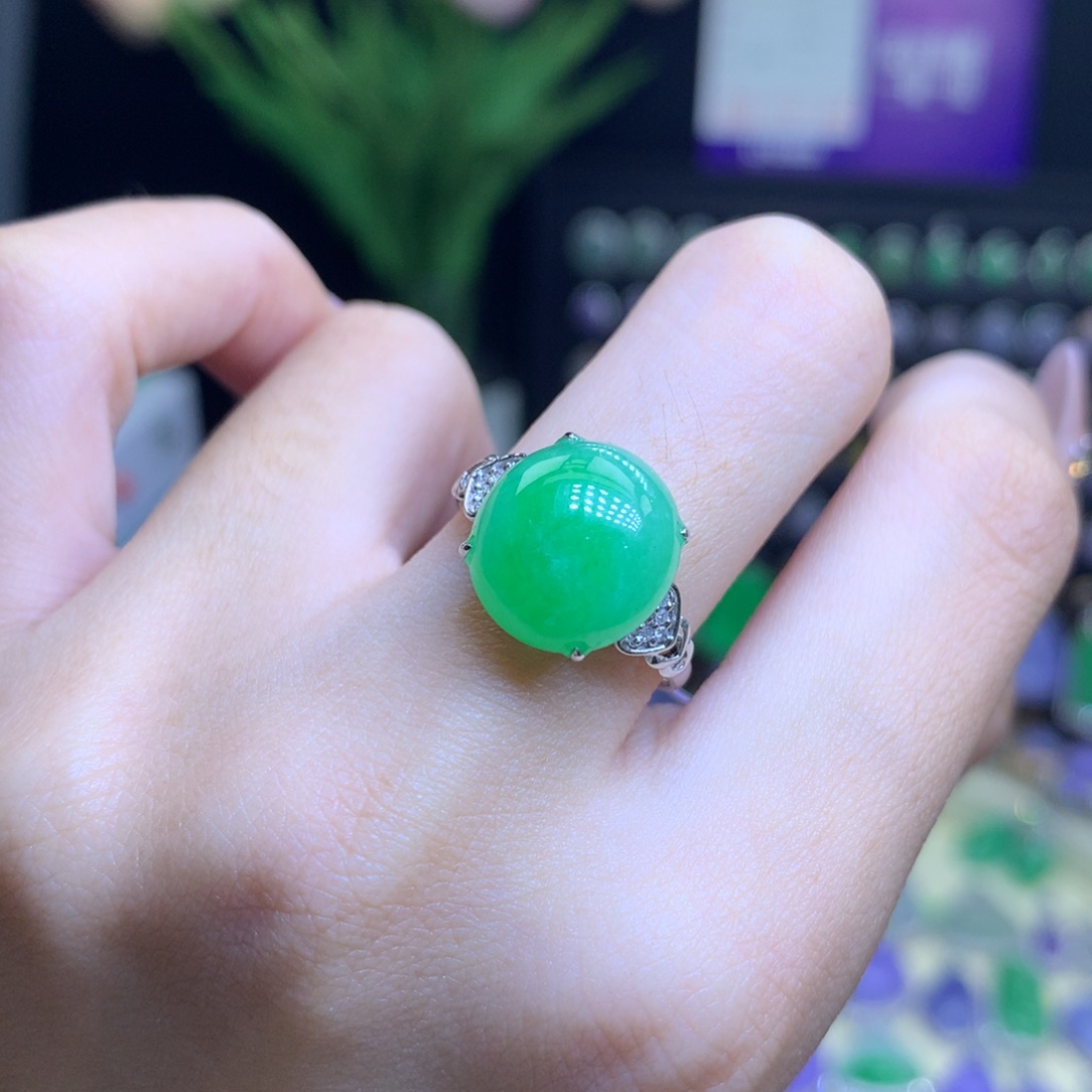 翡翠颈饰18K金镶嵌天然