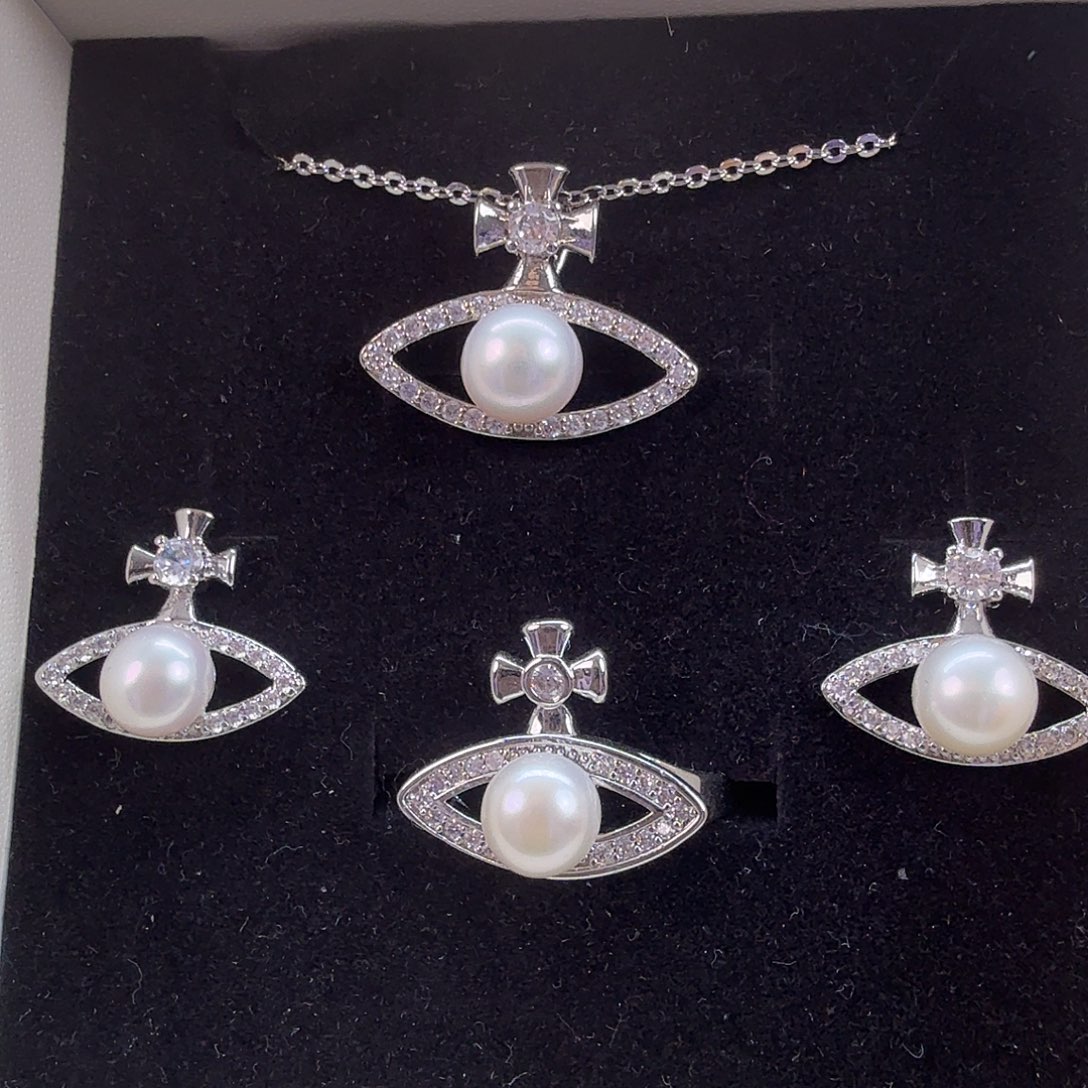 未镶嵌淡水珍珠耳饰