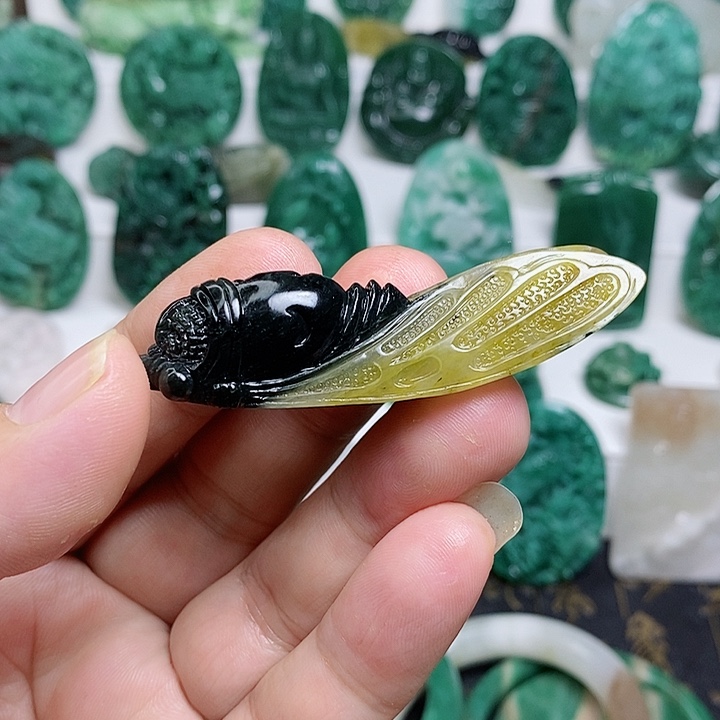 未镶嵌独山玉颈饰