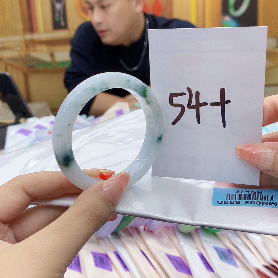 未镶嵌手镯翡翠000……